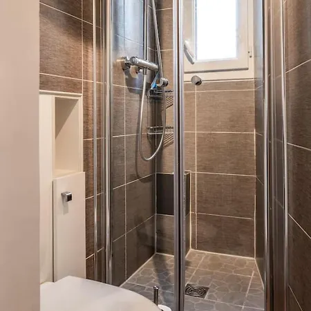 Charming - Sleeps 3