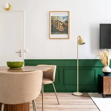 Apartamento Charming - Sleeps 3 *