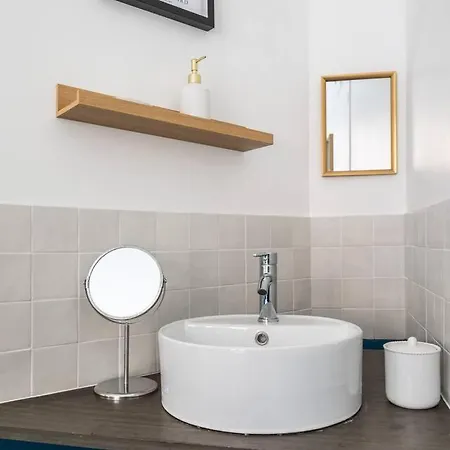 Charming - Sleeps 3 Apartamento *
